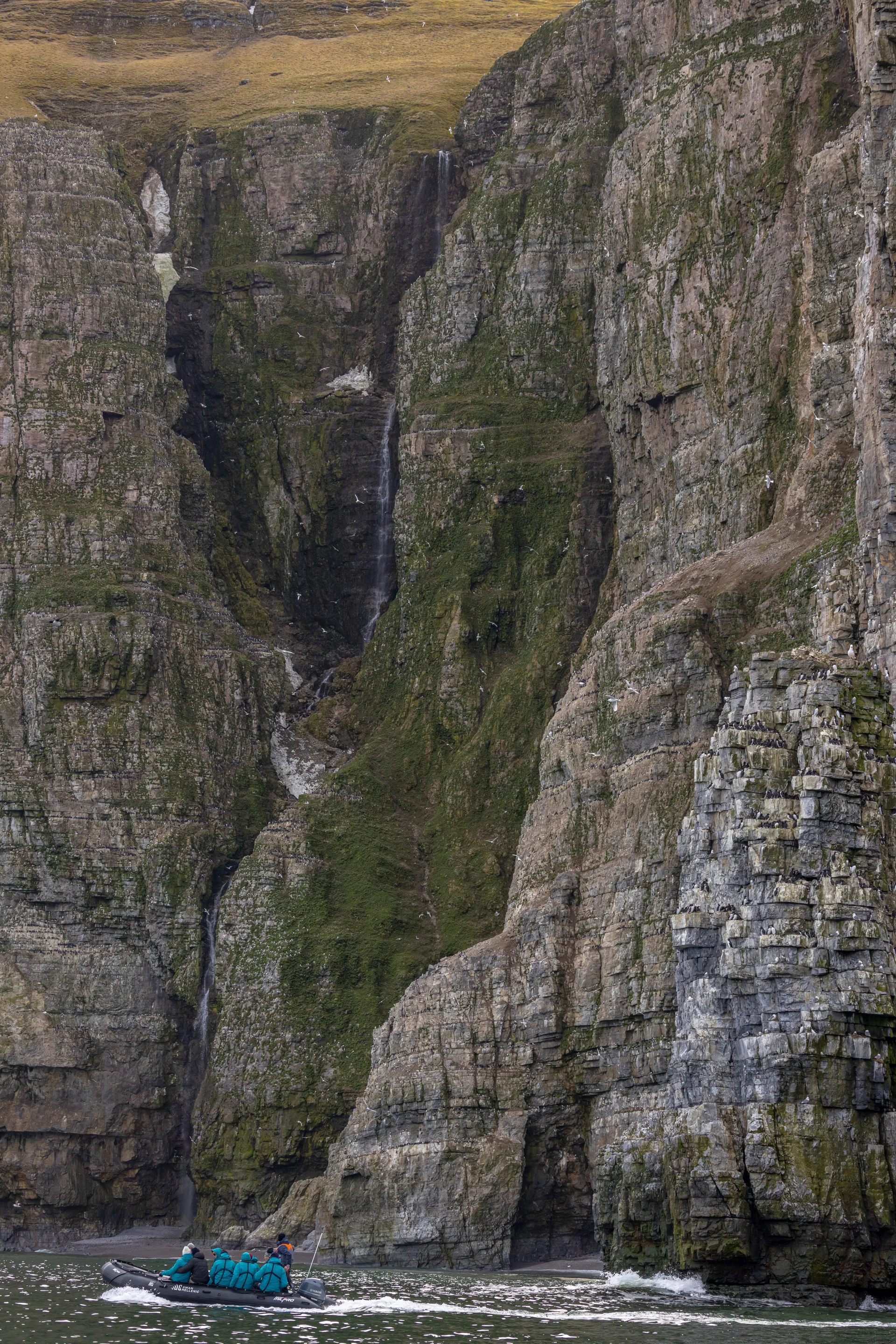 Остров Богослова,
Бухты Петра и Павла